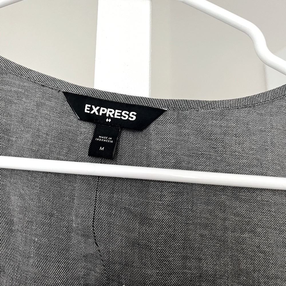 Express Tie Front Tank - Picture 2 of 3